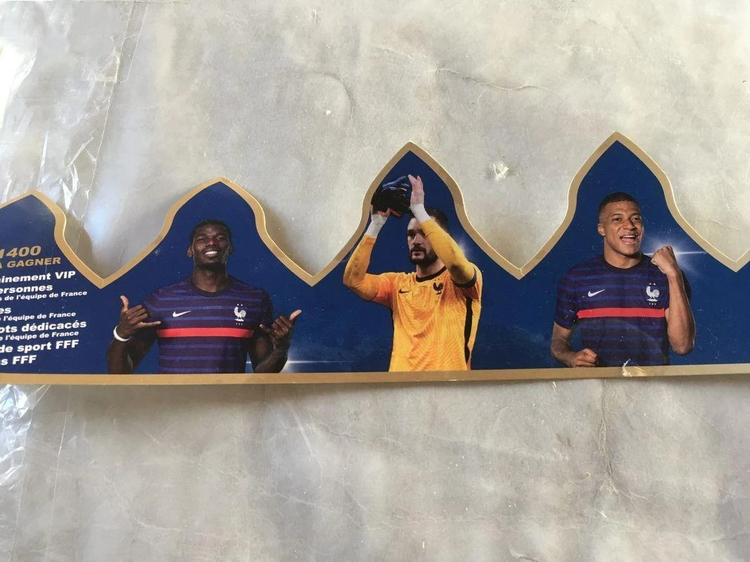 Lot Of Kings Crowns – photo 4